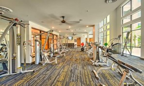 Fitness facility - Poolside Oasis for All with Endless Amenities (Jacksonville)