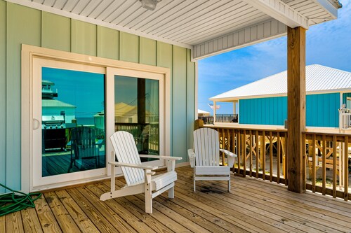 Beach house with Gulf views, deck, hot tub, new pool, grill, & WiFi