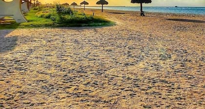Candlelight Cottages by the Beach