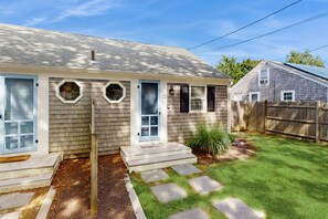 Exterior - Charming updated bungalow with firepit, WiFi, & dog-friendly, near beach (West Yarmouth)