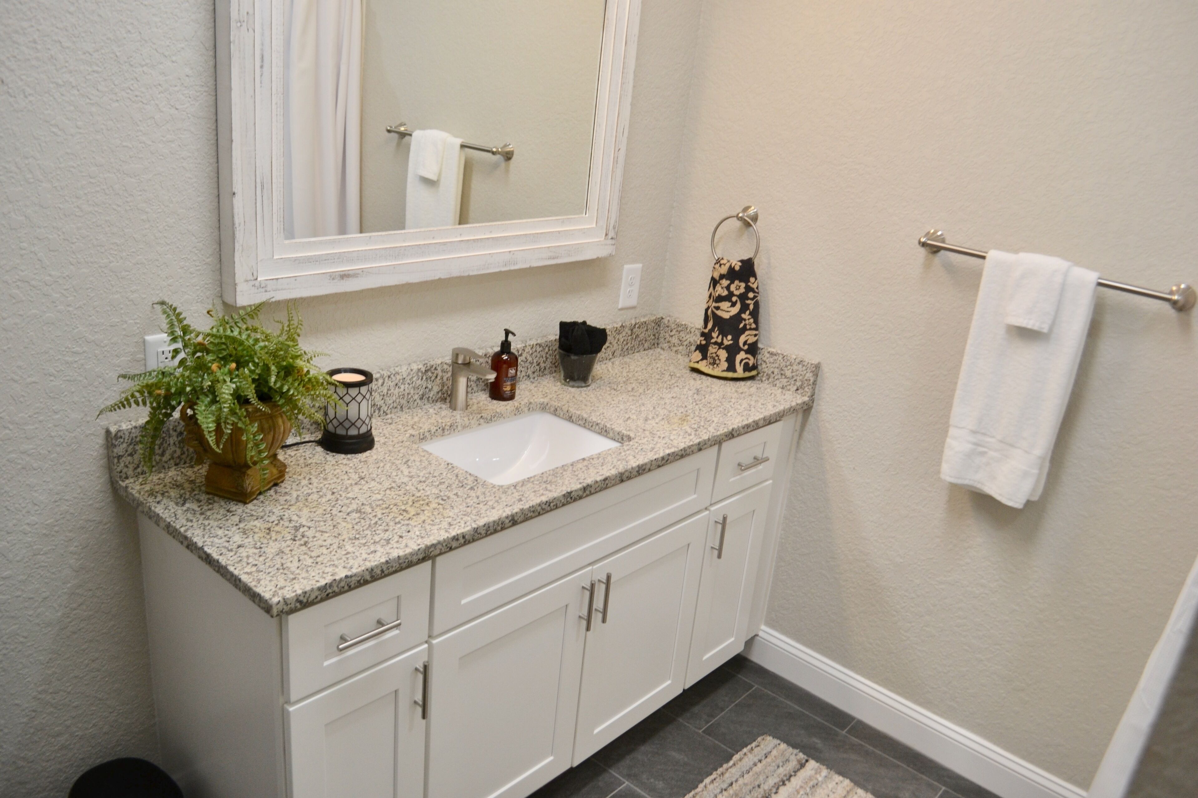 Cottage on Main - 355