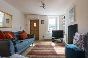 Lounge - Hare Cottage (Abergavenny)