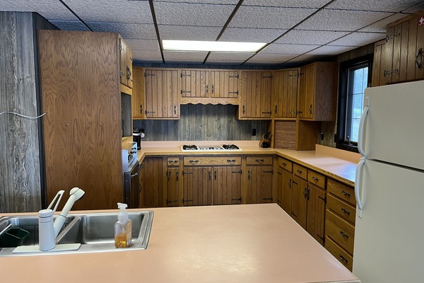 Refrigerador, microondas, horno, placa de cocina