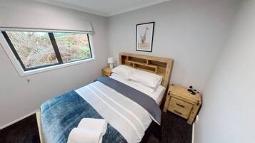 5 quartos, Wi-Fi de cortesia, roupa de cama