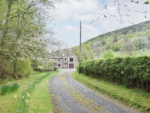 Exterior - 2 bedroom accommodation in Watermillock on Ullswater, near Pooley Bridge (Watermillock on Ullswater, near Pooley Bridge)