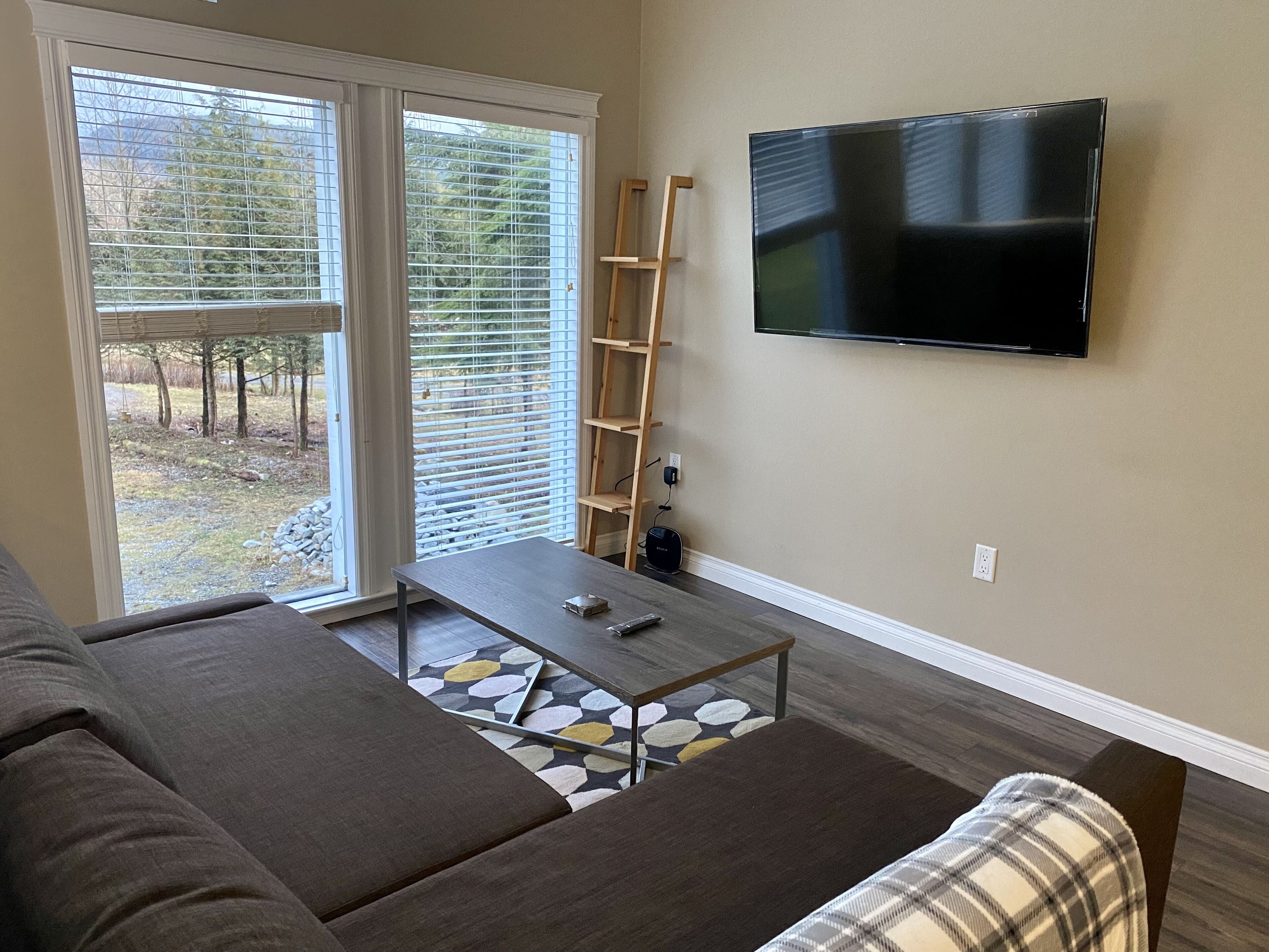 Beautiful 4 bed 2 bath house on an Acreage