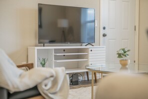 Unclassified image, 4 of 23, button