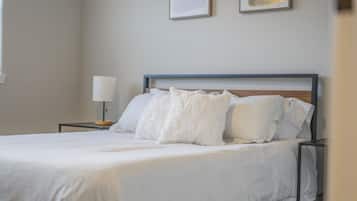2 Schlafzimmer, Schreibtisch, BĂŒgeleisen/BĂŒgelbrett, Reisekinderbett