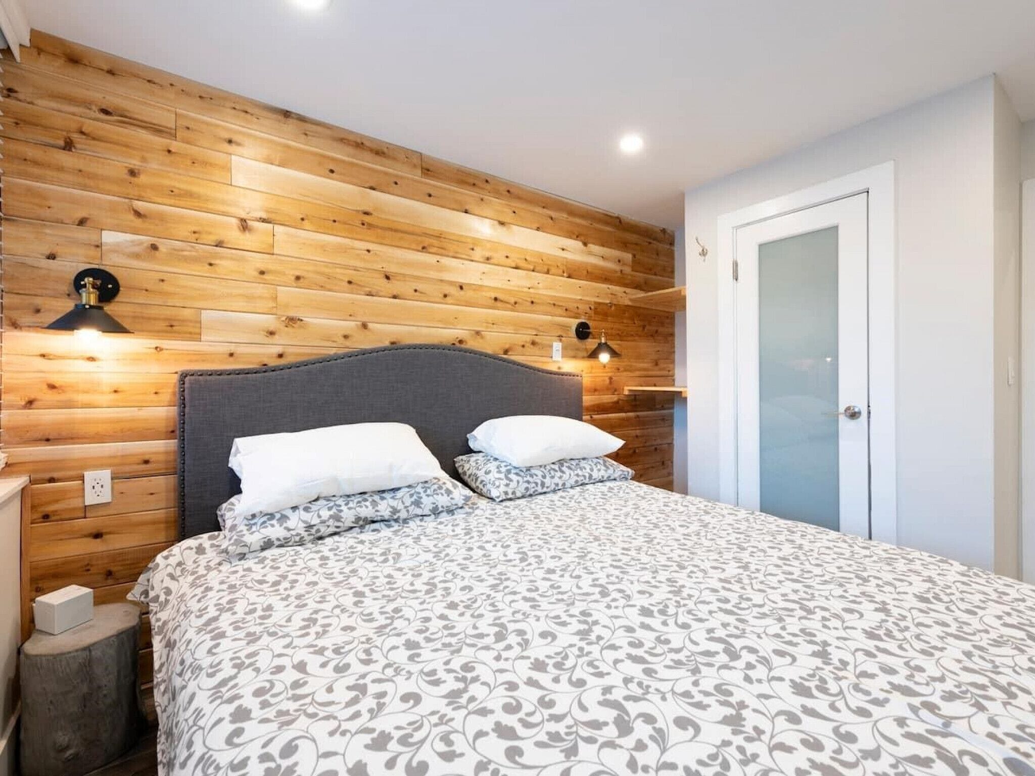 Whistler Village Center - Newly Renovated Condo