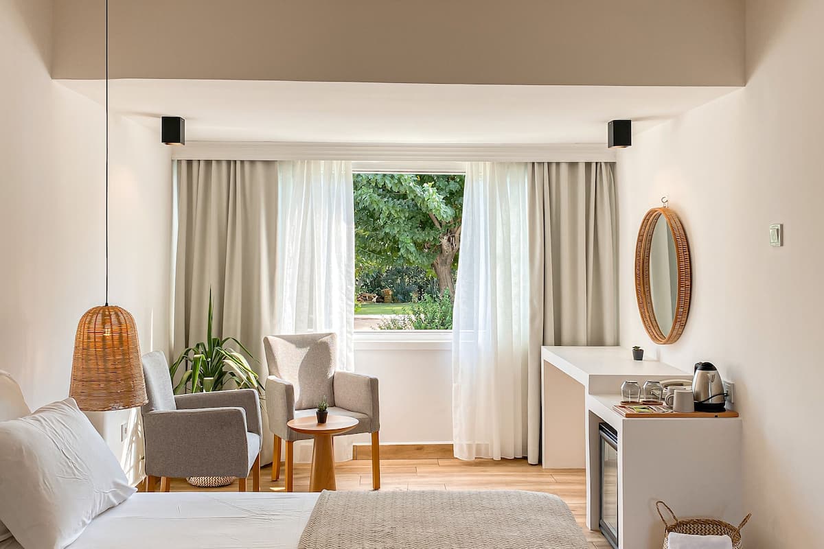 Habitación de diseñador con 2 camas individuales | 1 habitación, ropa de cama de alta calidad y camas Tempur-Pedic