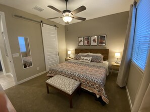 1 chambre, fer et planche à repasser, Wi-Fi gratuit, draps fournis