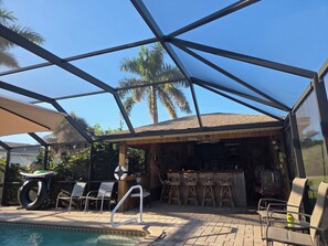 Piscina all'aperto, una piscina riscaldata