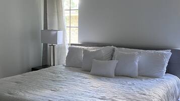 4 Schlafzimmer, Bügeleisen/Bügelbrett, kostenloses WLAN, Bettwäsche