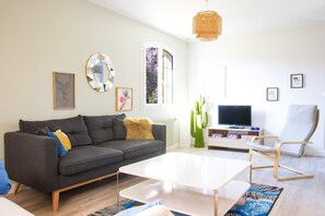 Télévision, livres, médiathèque, vidéothèque