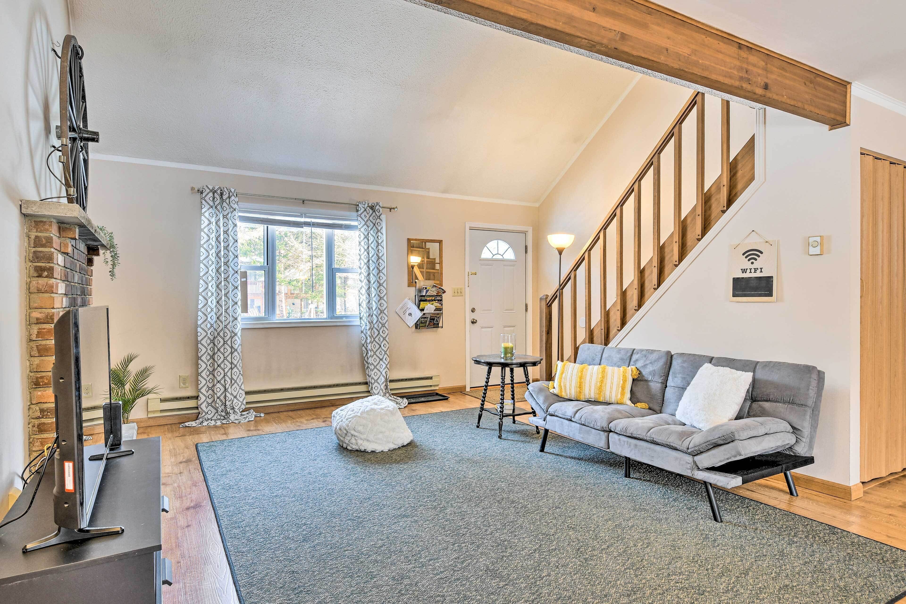 Updated Tobyhanna Home: Family & Pet Friendly