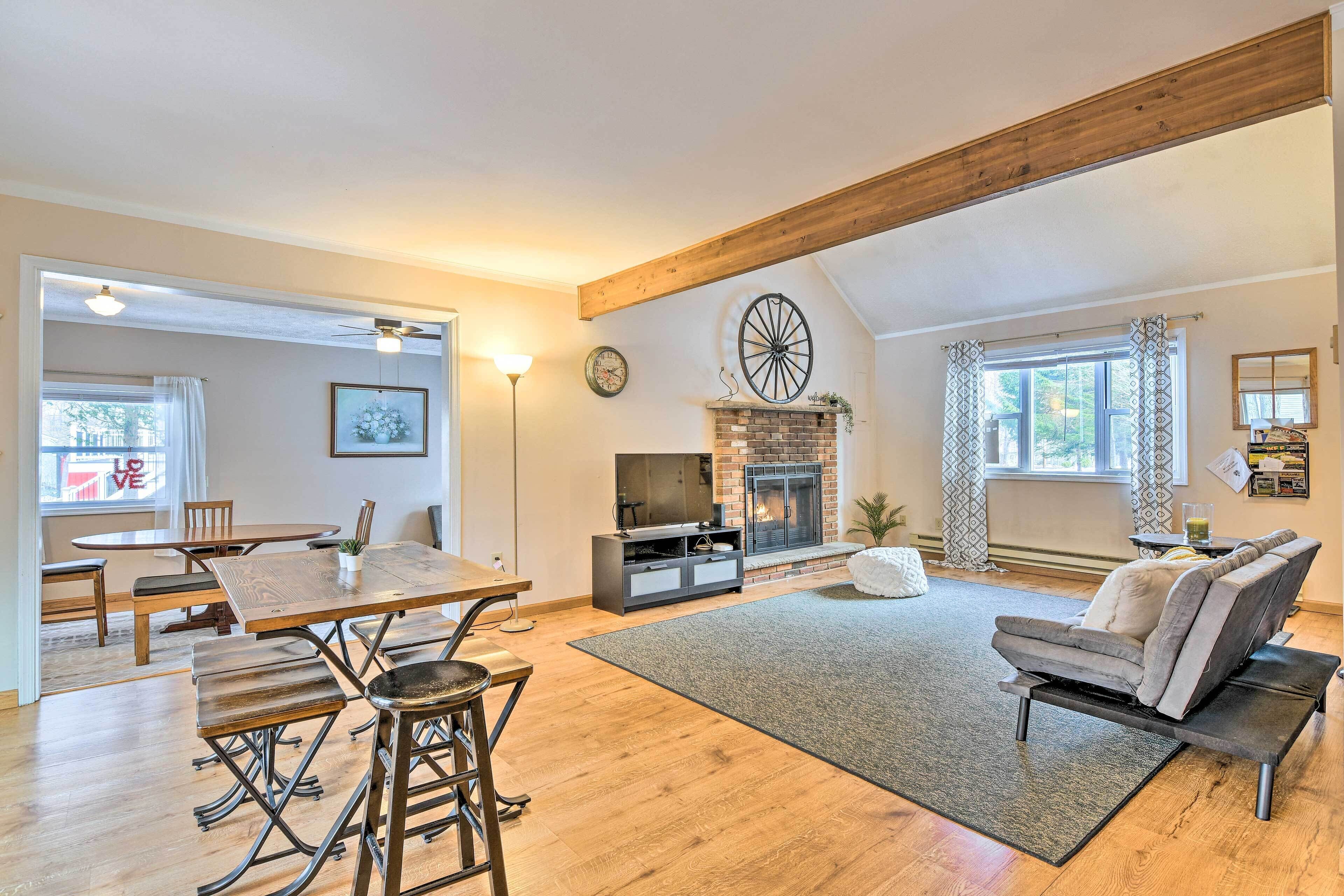 Updated Tobyhanna Home: Family & Pet Friendly