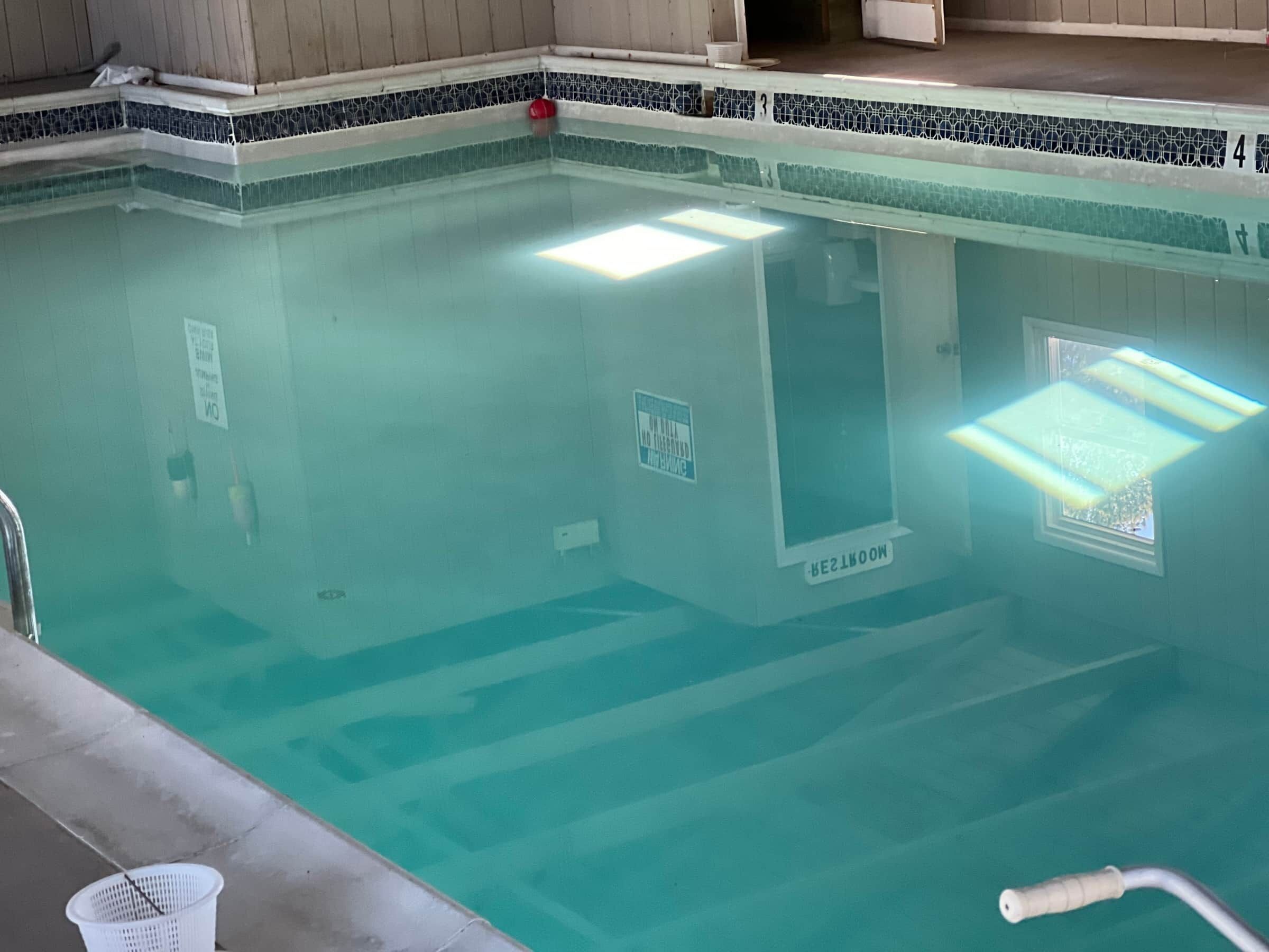 Piscine intérieure