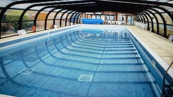 Piscine couverte, piscine chauffée