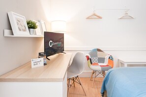 1 Schlafzimmer, Schreibtisch, Internetzugang, Bettwäsche