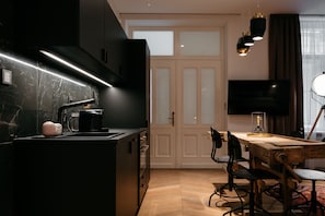 Cafetière-théière, bouilloire électrique