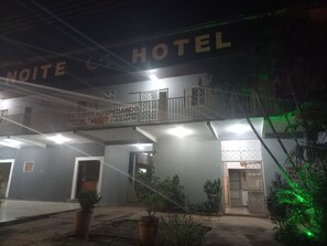 Fachada da propriedade
