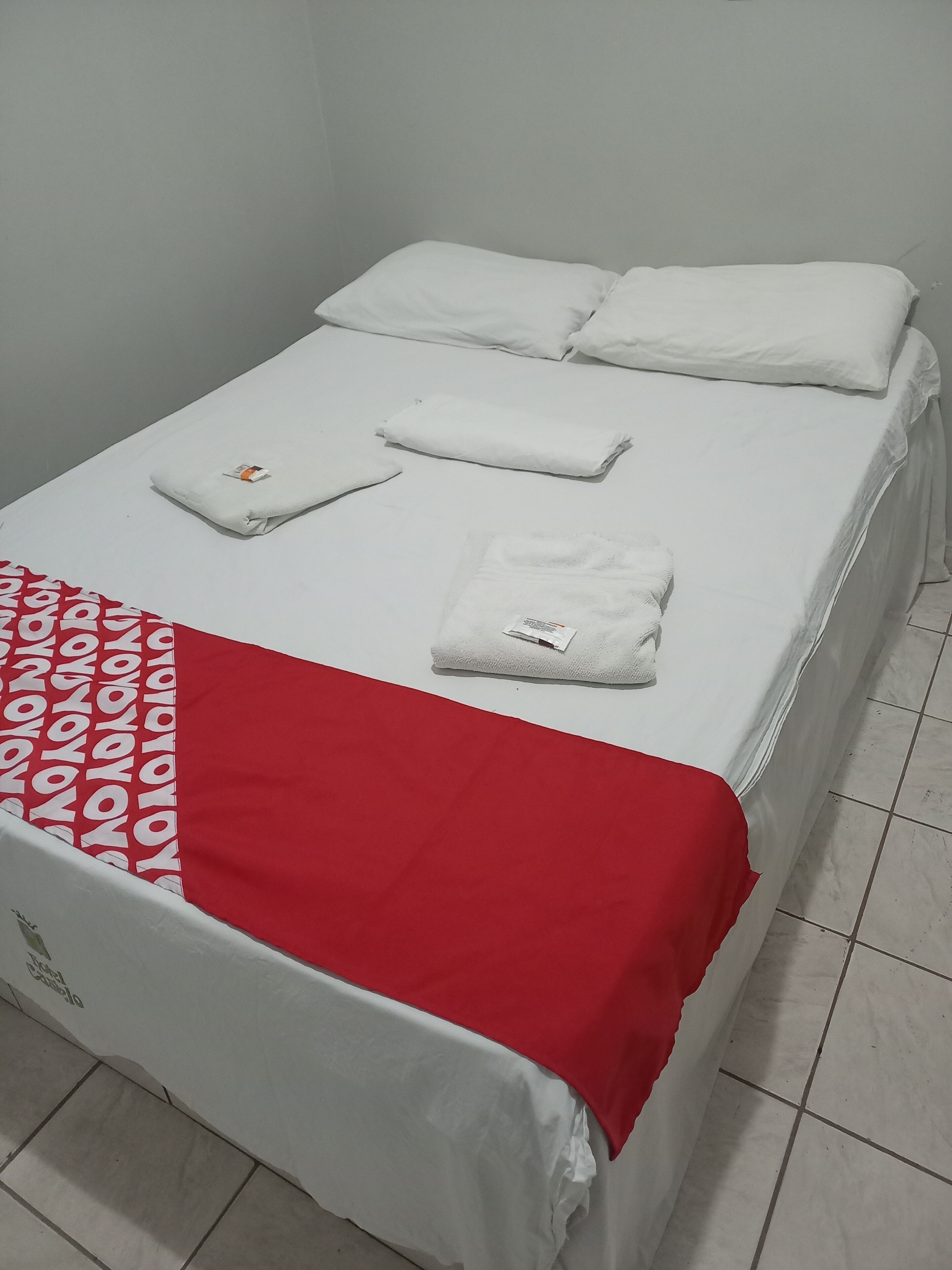 واي فاي مجانًا وملاءات أسرّة