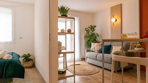 Sınıflandırılmamış resim, 18 üzerinden 1, düğme