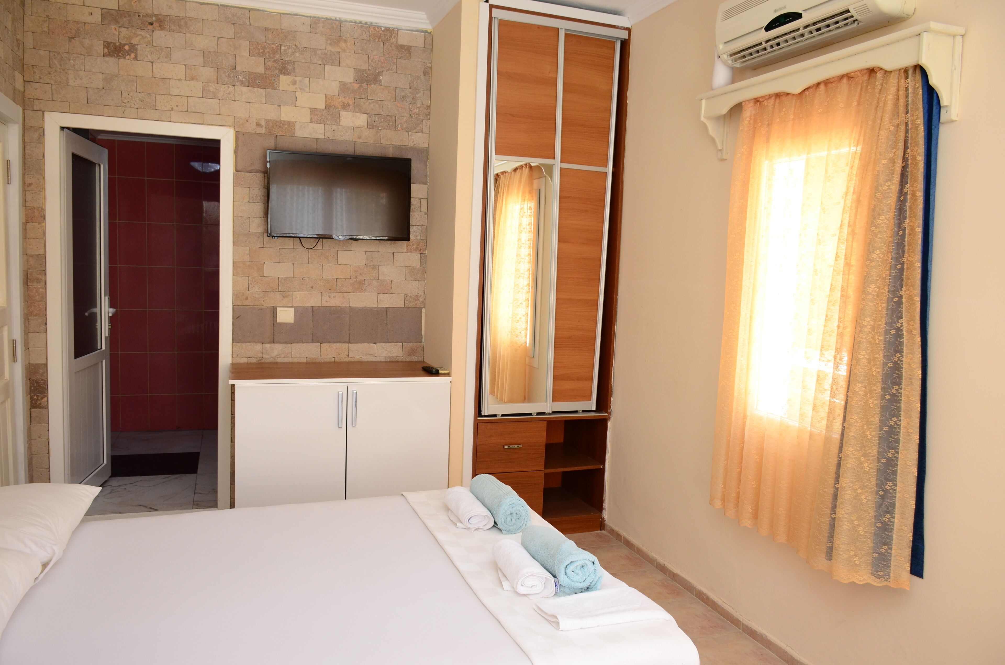 クラシック ダブルルーム | WiFi (無料)