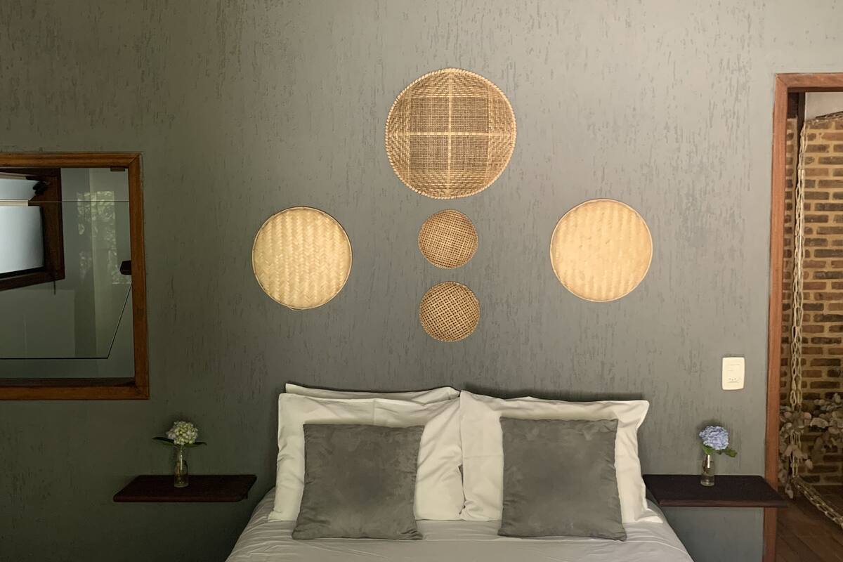 Minibar, blackout curtains, free WiFi, bed sheets