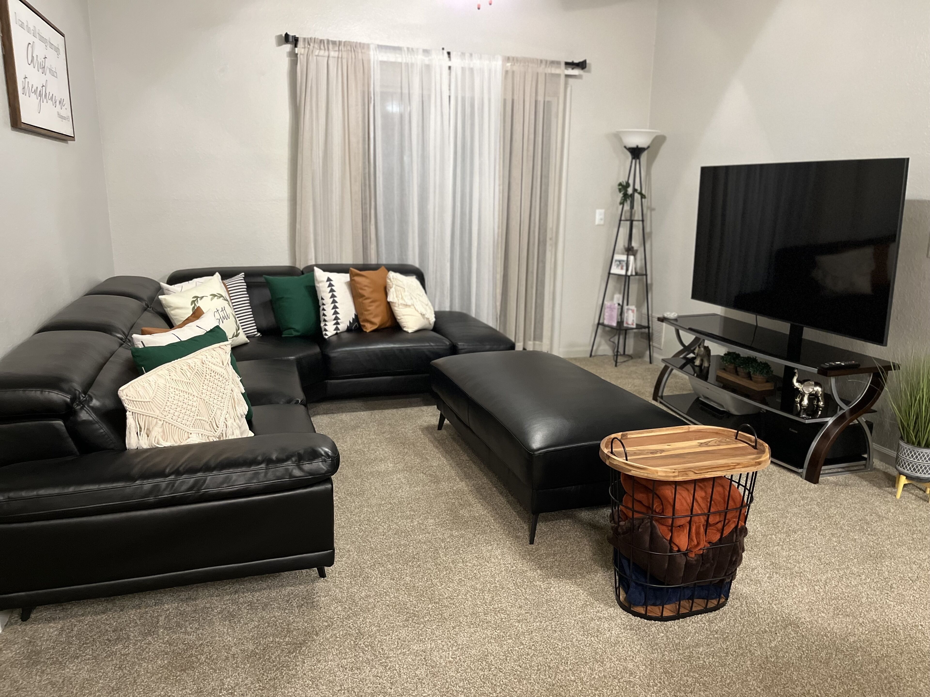 Shared 2/2 Unit with owner