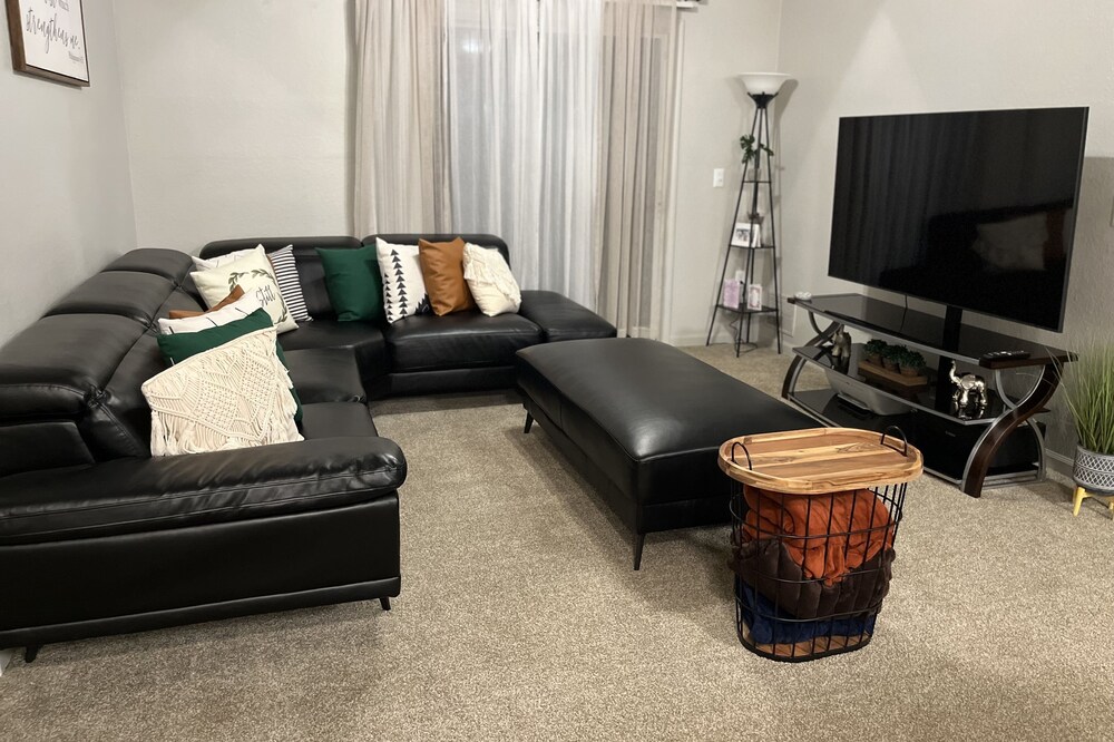Shared 2/2 Unit with owner