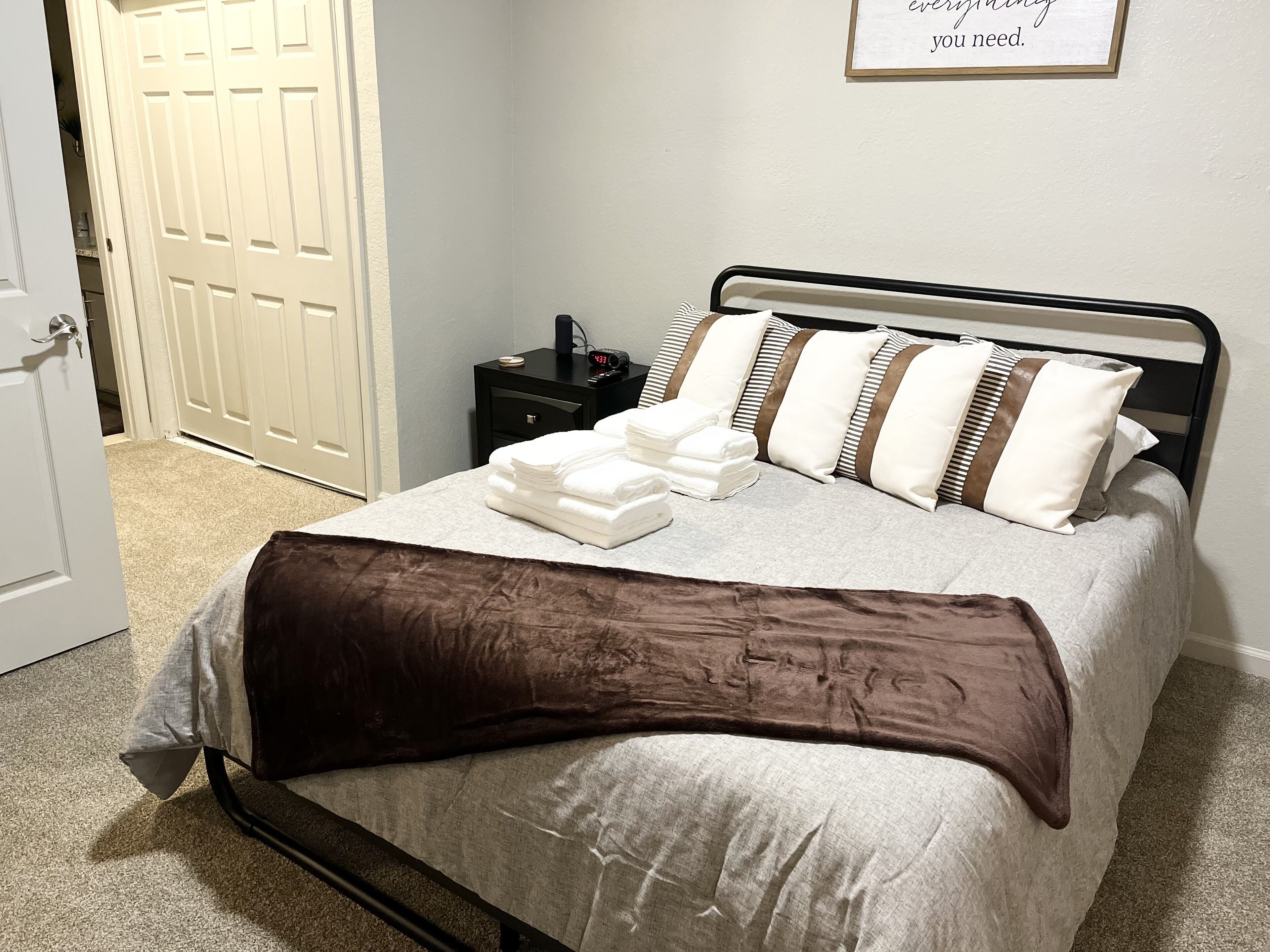 Shared 2/2 Unit with owner