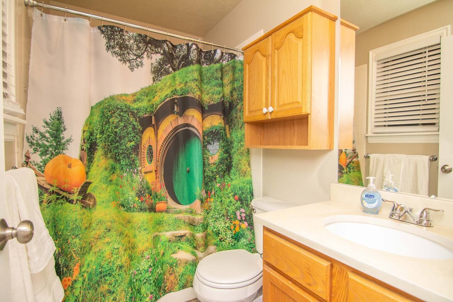 Epic 5BD Fandom Escape Home 30 mins to ski resort!