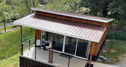 Hilltop riverview bunkhouse