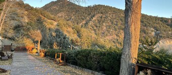 Cozy Mountain Retreat w/Chef's Kitchen