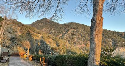 Cozy Mountain Retreat w/Chef's Kitchen