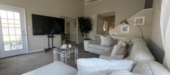 Spacious 4 Bedroom home that sleeps up to 8 guest