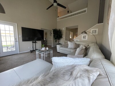 Spacious 4 Bedroom home that sleeps up to 8 guests