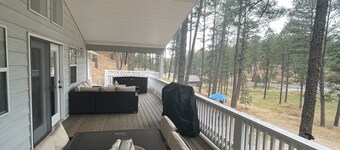 Luxury Elk palace with hot tube and pool table and playground for kids