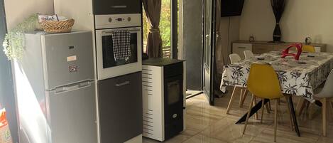 تناول الطعام