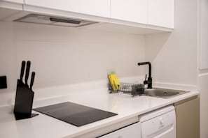 Fridge, microwave, oven, dishwasher