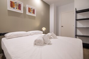 1 chambre, fer et planche à repasser, lit parapluie, Wi-Fi