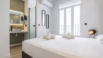 1 slaapkamer, een strijkplank/strijkijzer, reisbedje, wifi