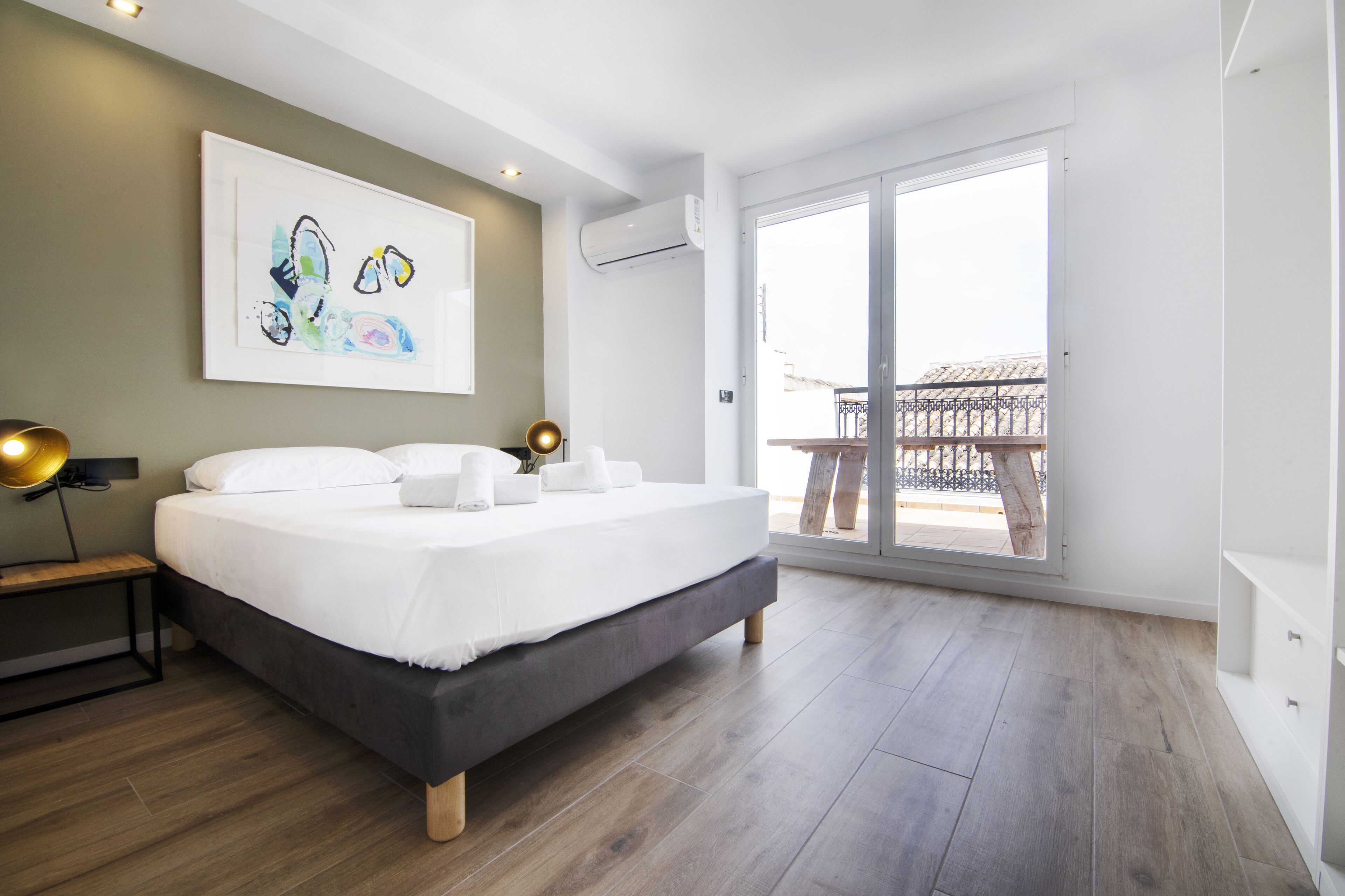 2 bedrooms, iron/ironing board, travel cot, bed sheets