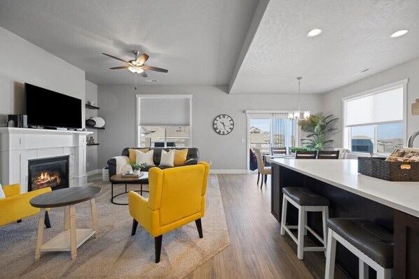 Smart TV, fireplace, table football