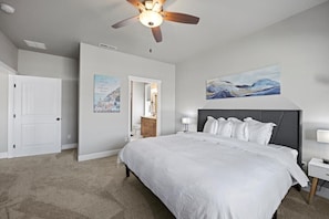 3 bedrooms, iron/ironing board, free WiFi, bed sheets