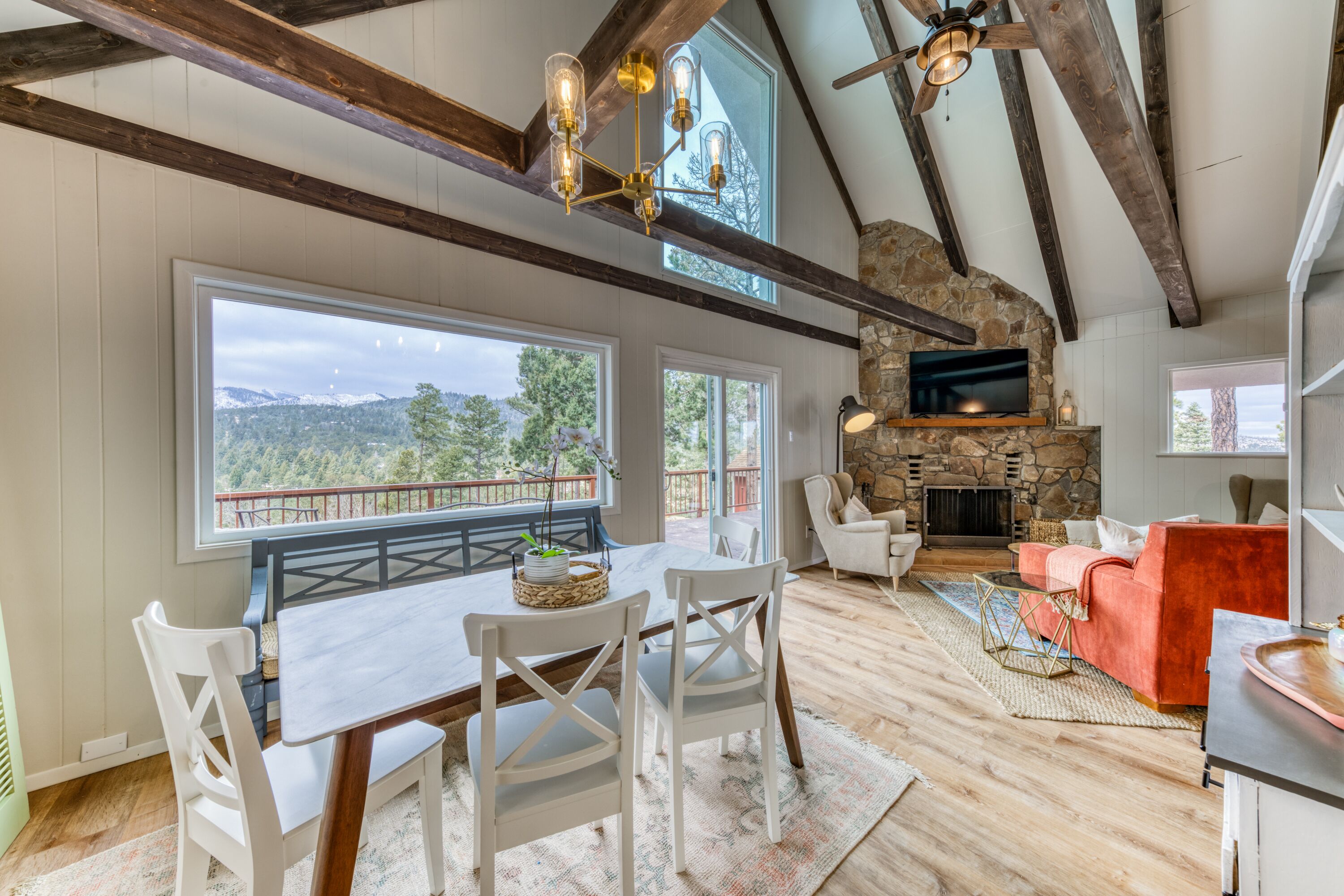 NEW! Alto Vista Cottage: Picturesque 3 Bedroom Cabin with an AMAZING View and Easy, Level Entry!