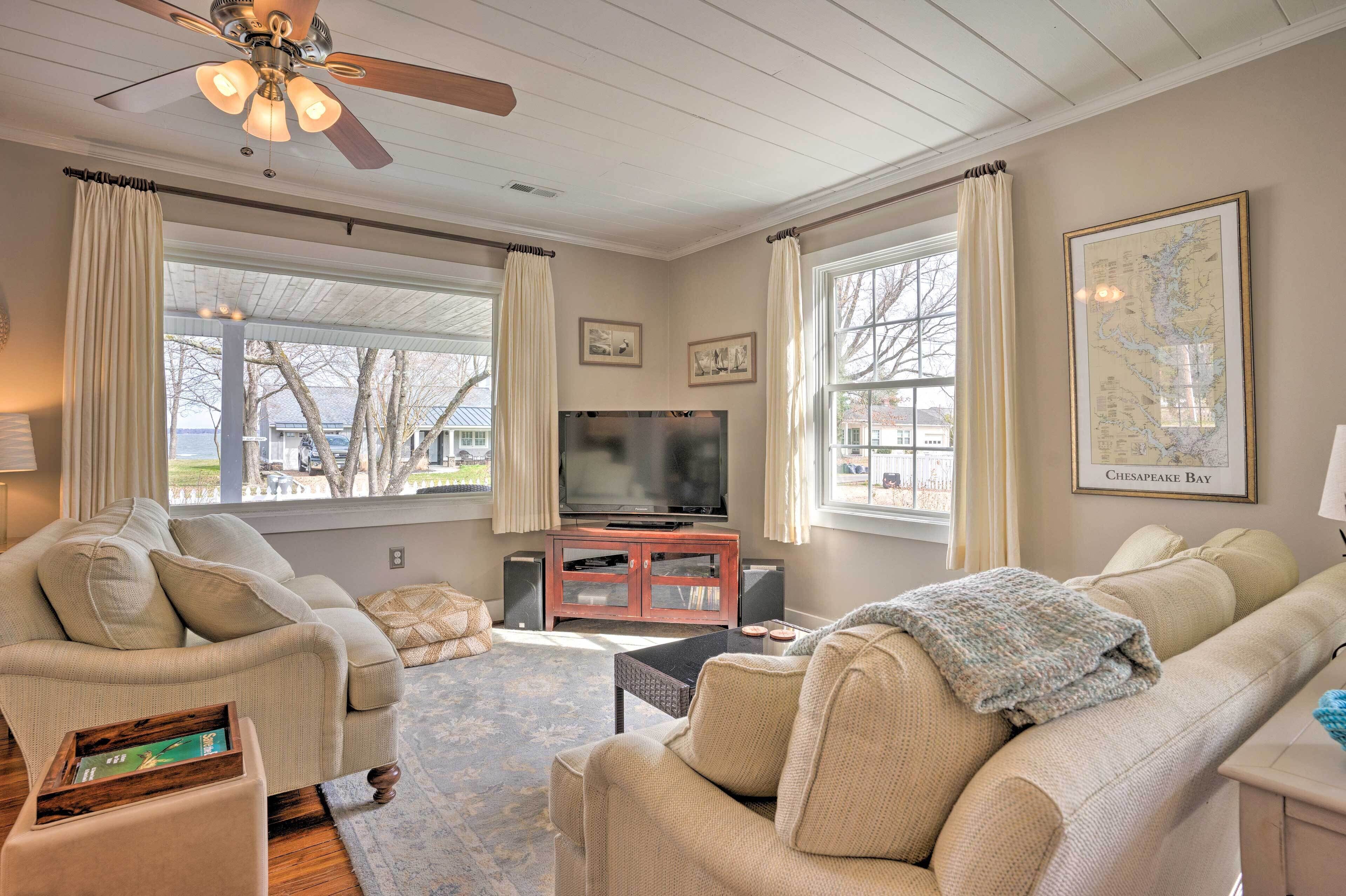 Urbanna Cottage w/ Private Yard & Water Views