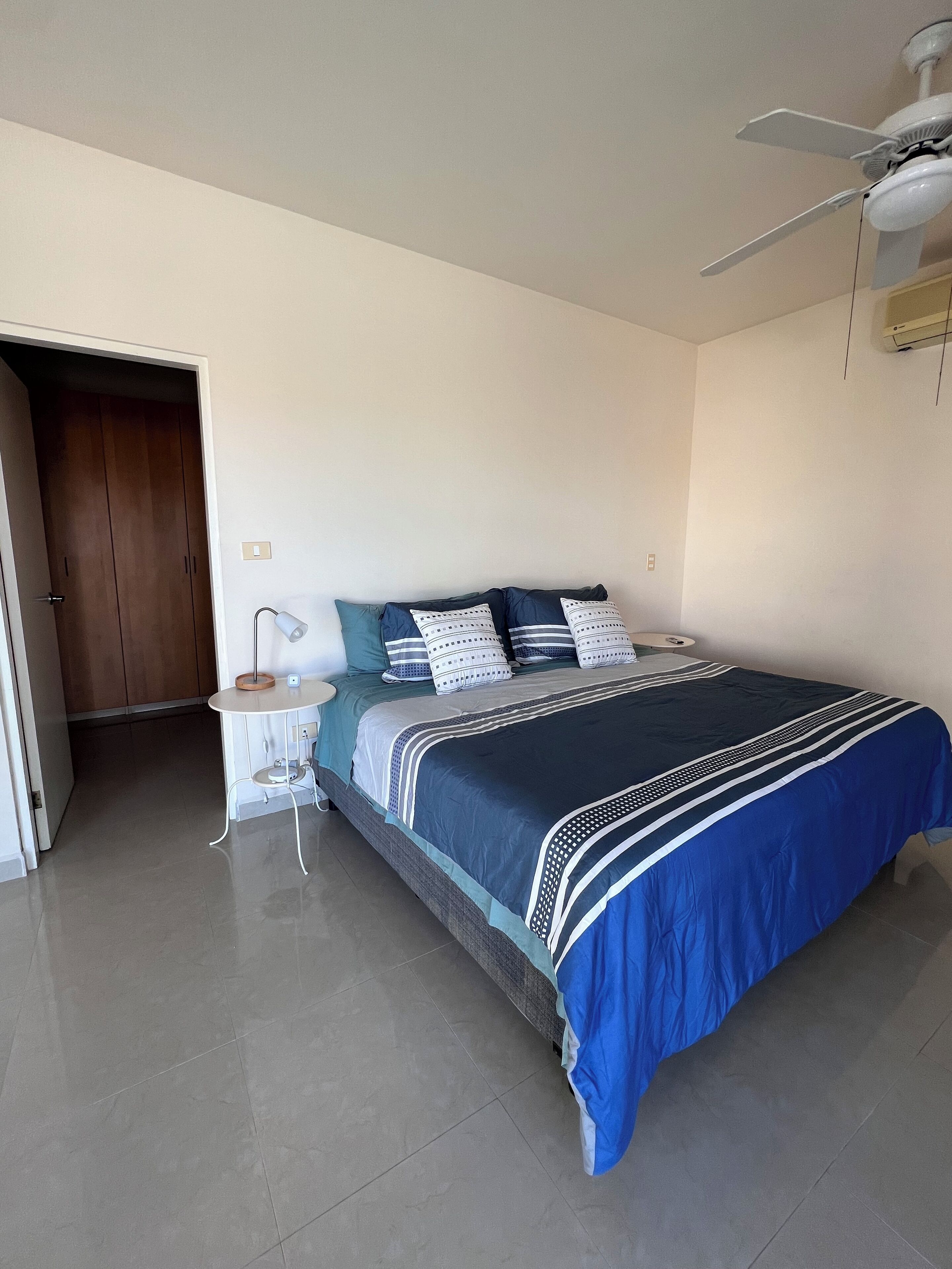 Sunset Villa. A view of the best sunsets and the Sea of Cortez at a private pool