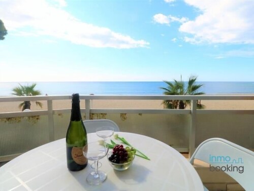 Costa D’or, facing the sea